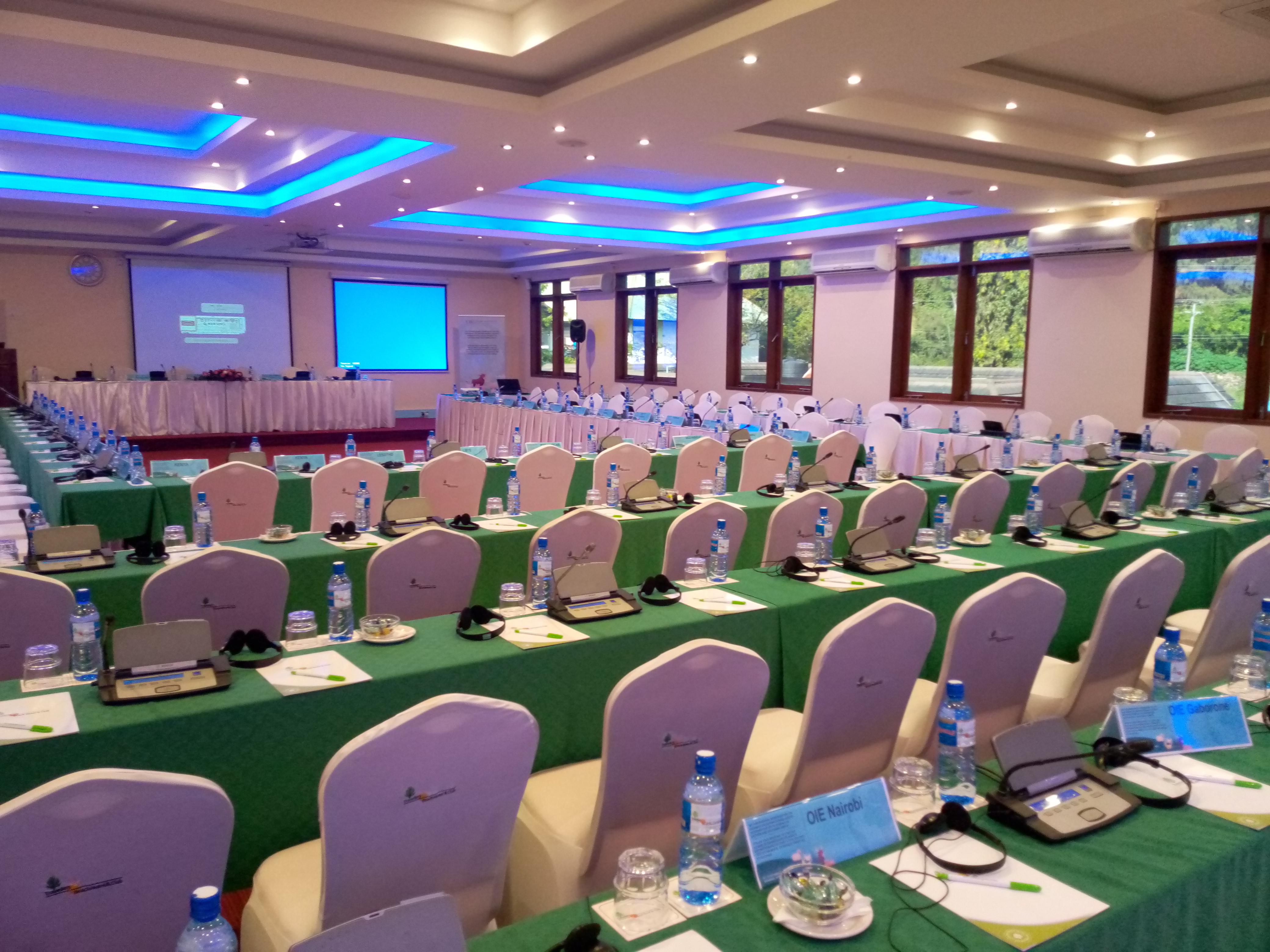Travellers Beach Hotel & Spa Момбаса Екстериор снимка